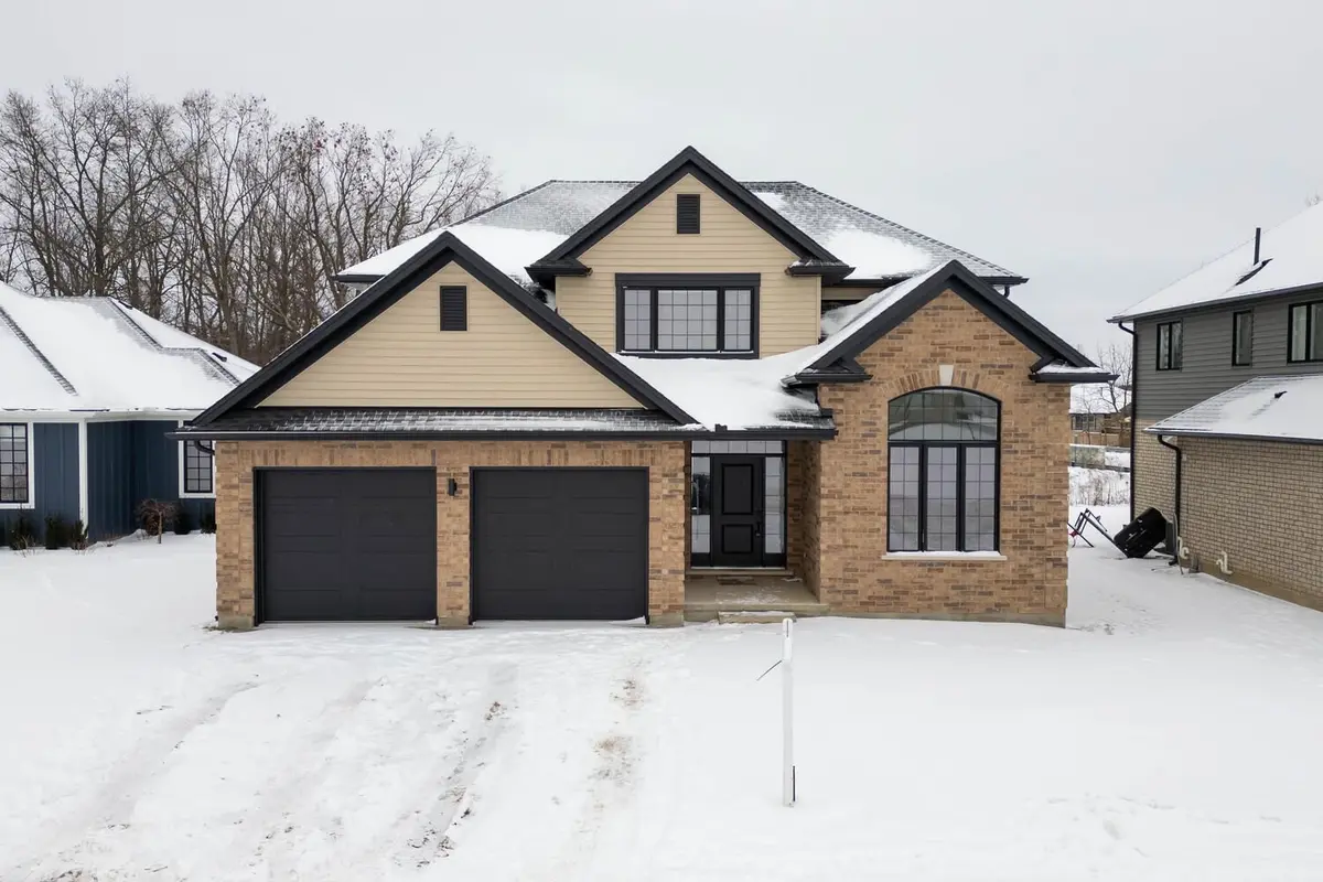 2177 Lockwood CRES, Strathroy-caradoc, ON N0L 1W0