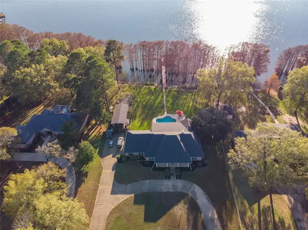 6499 N Lakeshore Drive, Shreveport, LA 71107