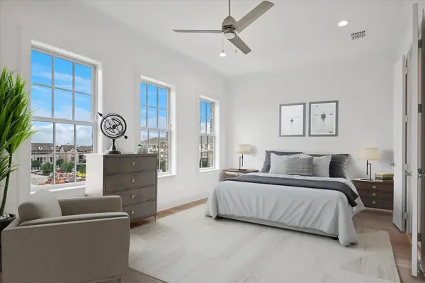 14954 Oak Street, Addison, TX 75001