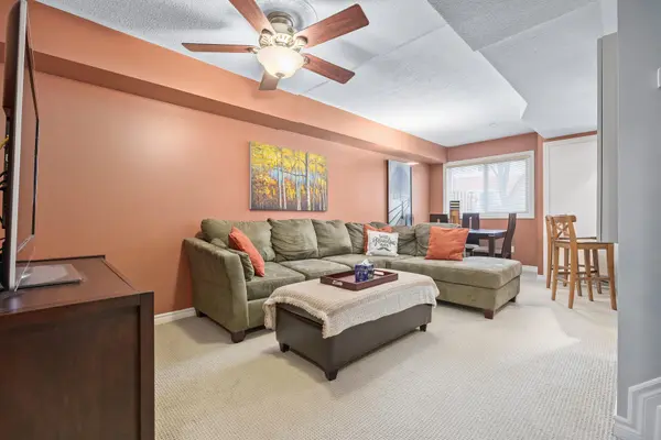 62 Stewart Maclaren RD #60, Halton Hills, ON L7G 5L9