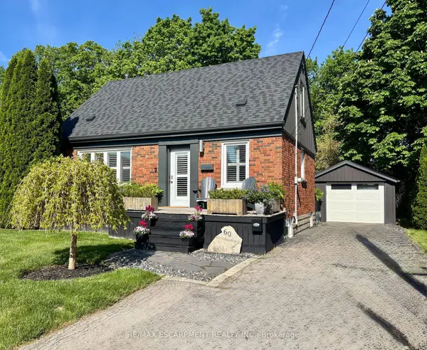 60 Galbraith DR, Hamilton, ON L8G 1Z9