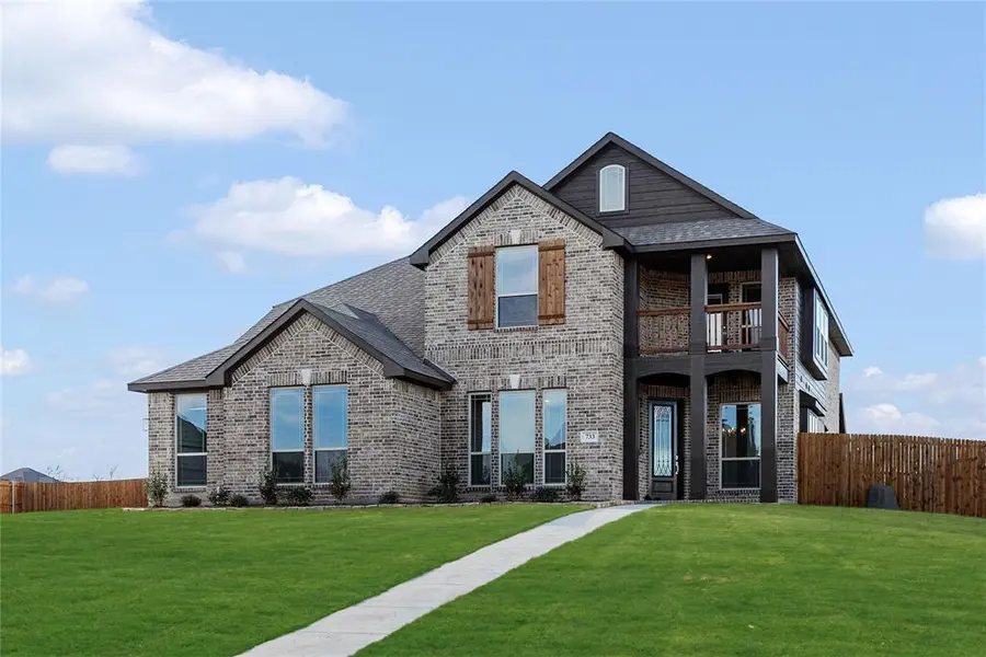 733 Serenity Lane, Red Oak, TX 75154