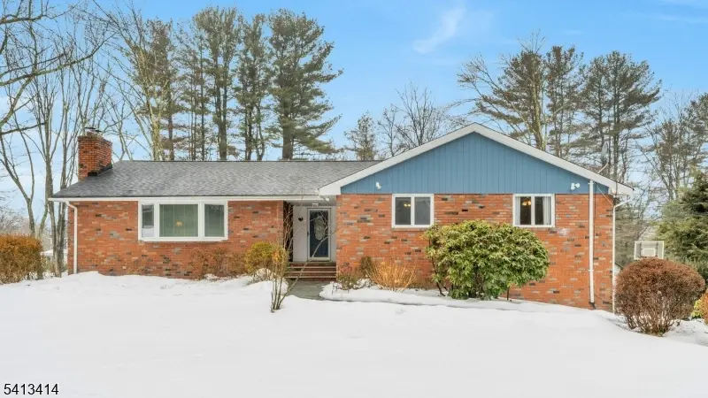 299 Stonetown Rd, Ringwood Boro, NJ 07456