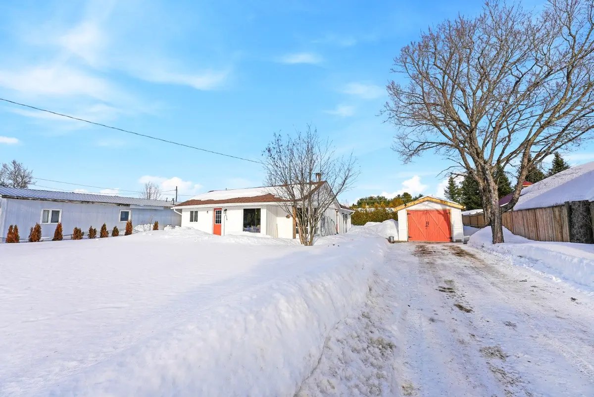 114 Paudash Lake RD, Faraday, ON K0L 1C0