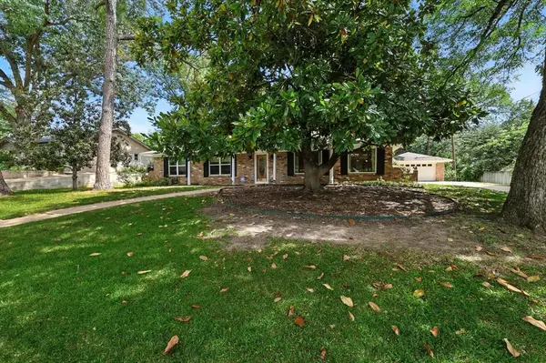 503 Summit Ridge Drive, Euless, TX 76039