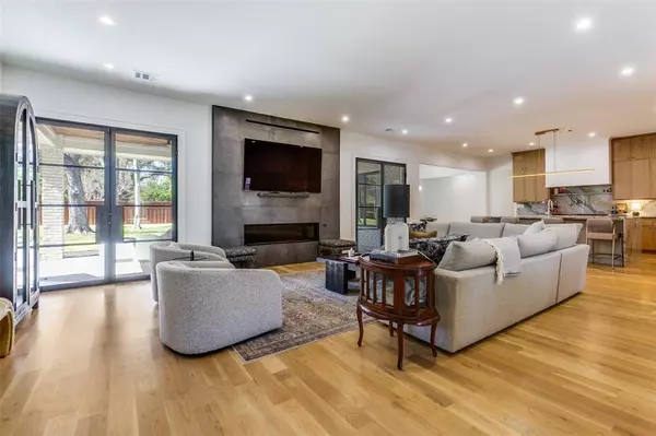 Dallas, TX 75229,10539 Les Jardins Drive