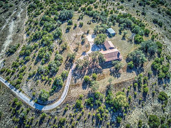 414 Hall Lane, Spicewood, TX 78669