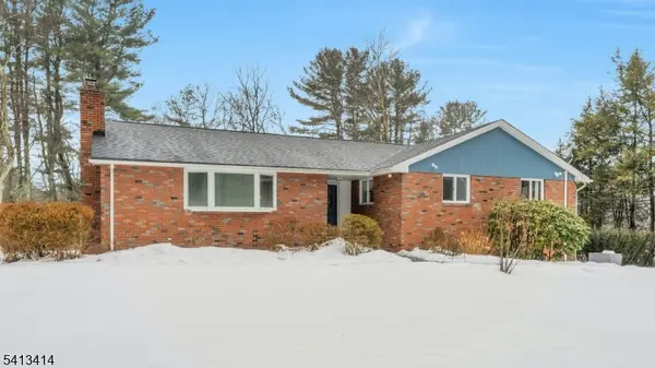 299 Stonetown Rd, Ringwood Boro, NJ 07456