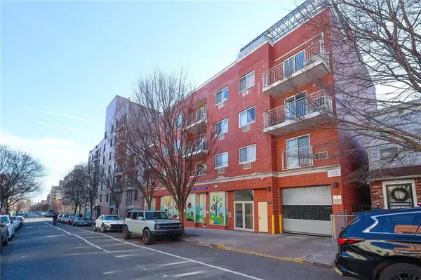 762 41st ST #5B, Brooklyn, NY 11232