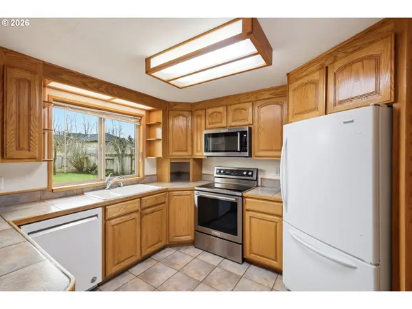 2778 20TH ST, Springfield, OR 97477