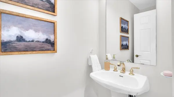 2289 Lake Shore BLVD W #TH143, Toronto W06, ON M8V 3Y2