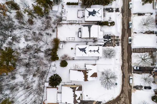 988 Pinewood PL, Kingston, ON K7P 1L5