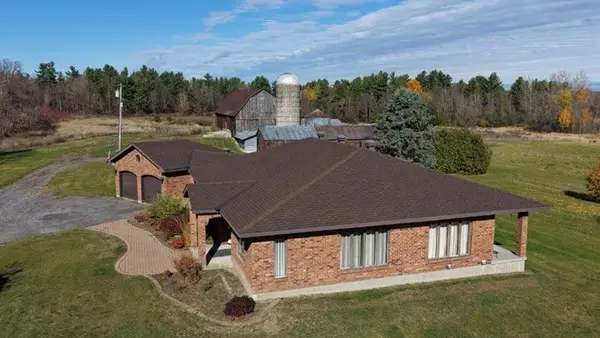 2315 Styles Side RD, Carp - Dunrobin - Huntley - Fitzroy And Area, ON K0A 2H0