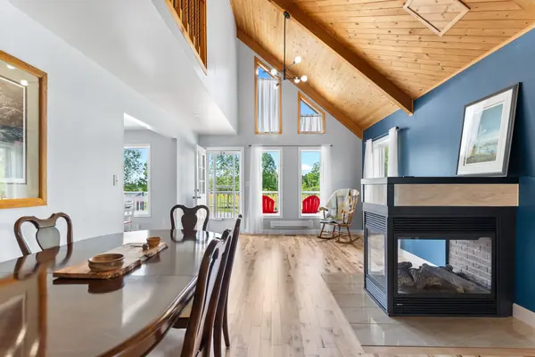 78 Papineau RD, Papineau-cameron, ON P0H 1V0