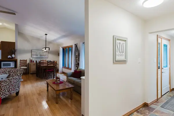 30 Cedar Bush DR, Saugeen Shores, ON N0H 2L0