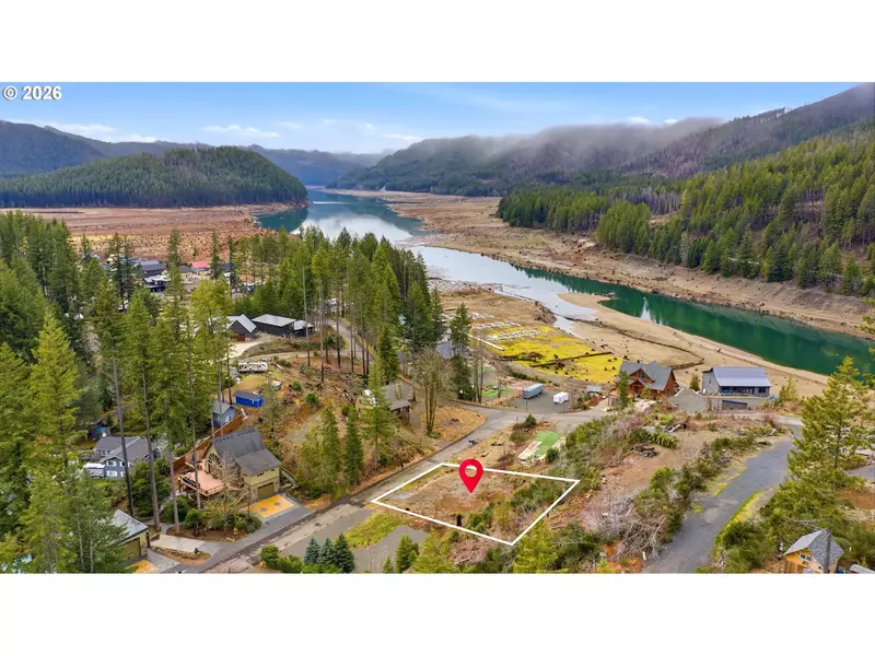 150 W 2ND ST, Detroit, OR 97342