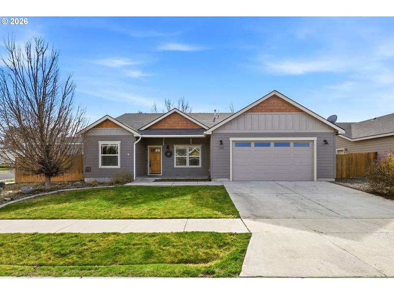 1003 SW OLIVE CT, Hermiston, OR 97838