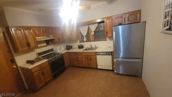 116 Elmora Ave, Elizabeth City, NJ 07202