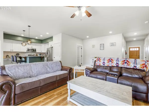 1003 SW OLIVE CT, Hermiston, OR 97838