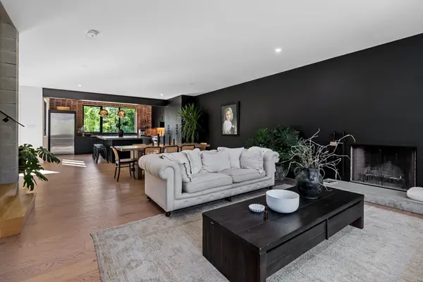 854 Sixth ST, Clearview, ON L9Y 3Y9