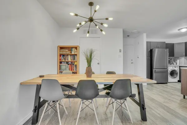 126 Bell Farm RD #312, Barrie, ON L4M 6J3