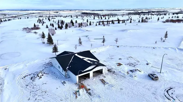 858 DeLaet BAY, Warman, SK S0K 4S0