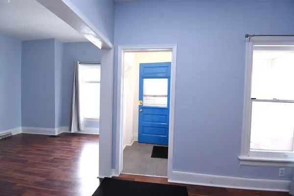 261 Prospect ST S, Hamilton, ON L8M 2Z8