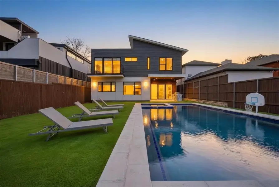 5326 Manett Street, Dallas, TX 75206