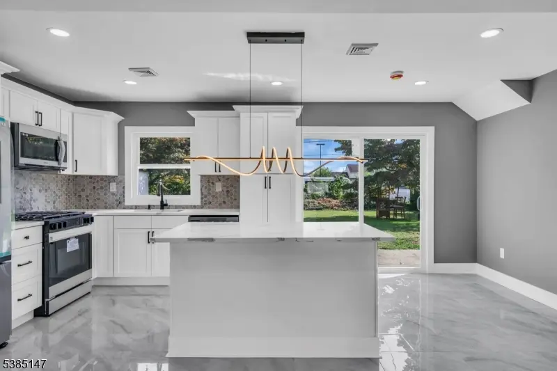 14 Melbourne Ln, Willingboro Twp., NJ 08046