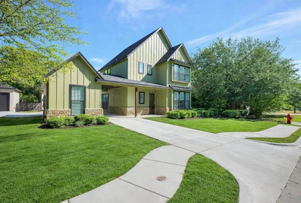 516 W Spring Street, Weatherford, TX 76086