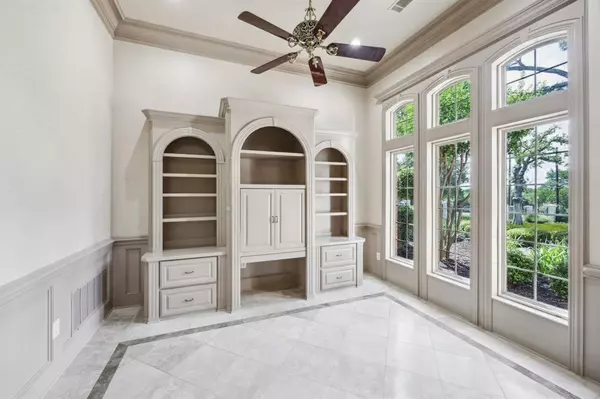 Southlake, TX 76092,585 N Peytonville Avenue