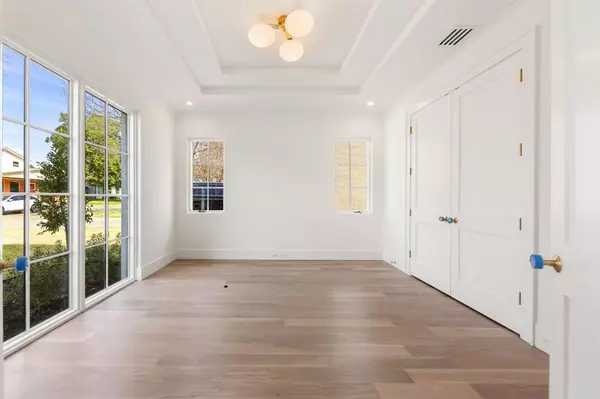 Dallas, TX 75220,4036 Beechwood