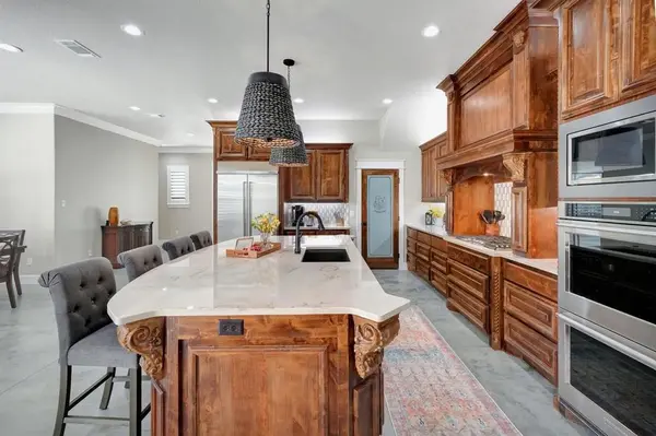 514 W Spring Street, Weatherford, TX 76086