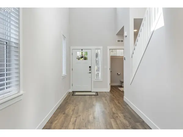 18246 SW SILVERTIP ST, Beaverton, OR 97007