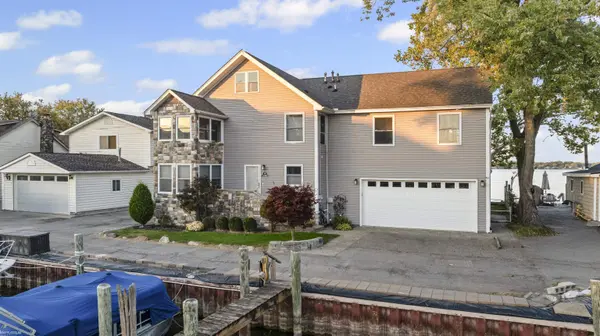 50740 Base ST, New Baltimore, MI 48047