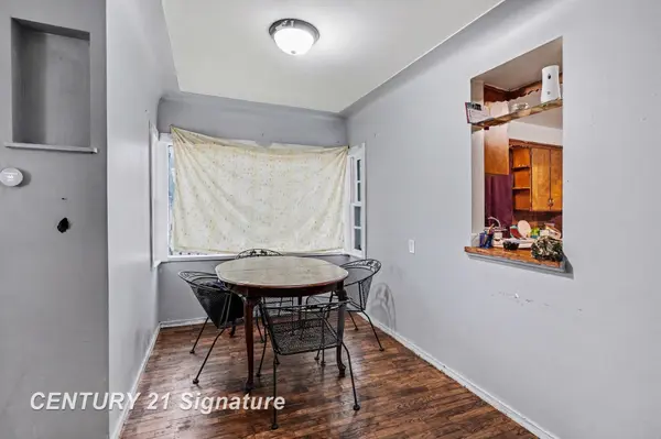 2002 Marquette ST, Saginaw, MI 48602