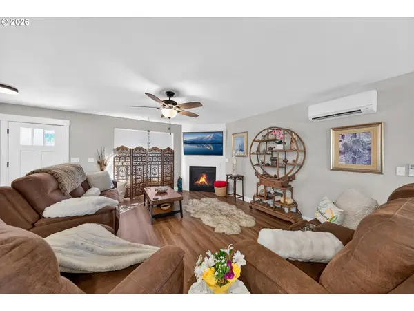 669 NW T ST, Winston, OR 97496