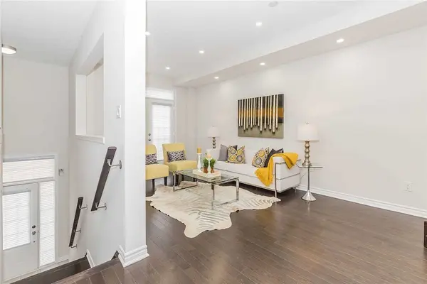 43 Farooq BLVD, Vaughan, ON L4H 4P3