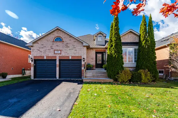 59 Edwards DR, Barrie, ON L4N 9K8