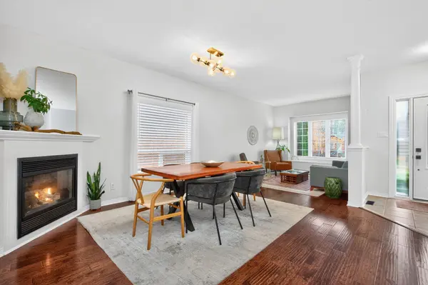 59 Edwards DR, Barrie, ON L4N 9K8