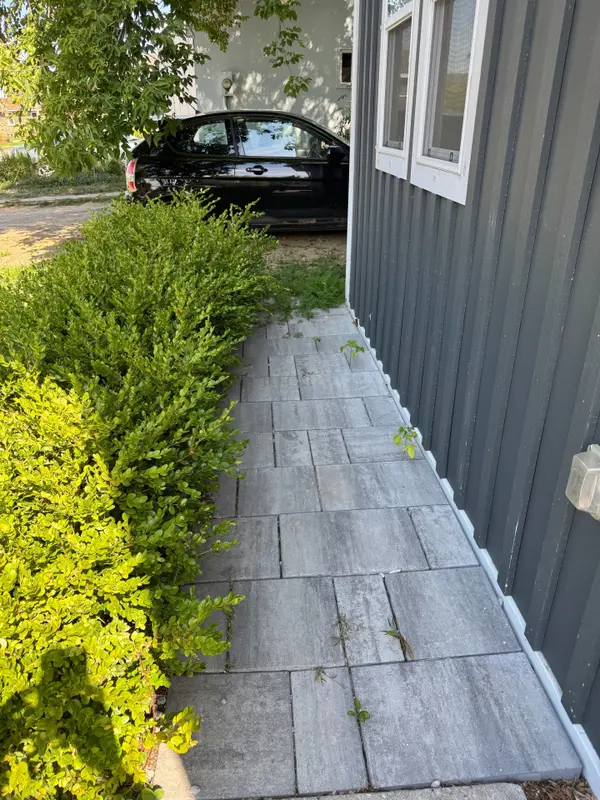 49 Sanford ST, Barrie, ON L4N 3C3