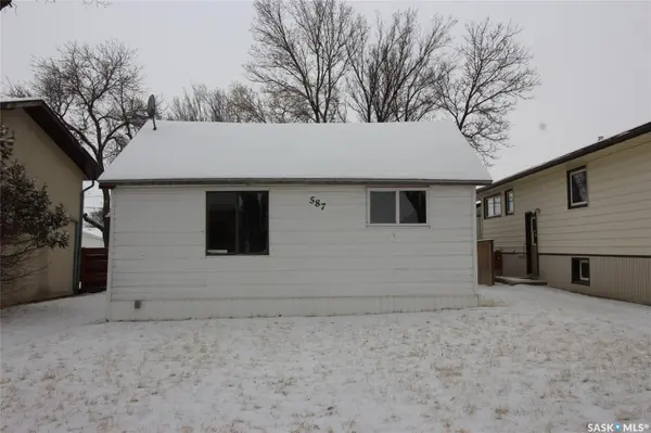 587 3rd STREET W, Shaunavon, SK S0N 2M0