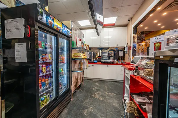 27 Main ST N #Unit 3, Brampton, ON L6X 1M8