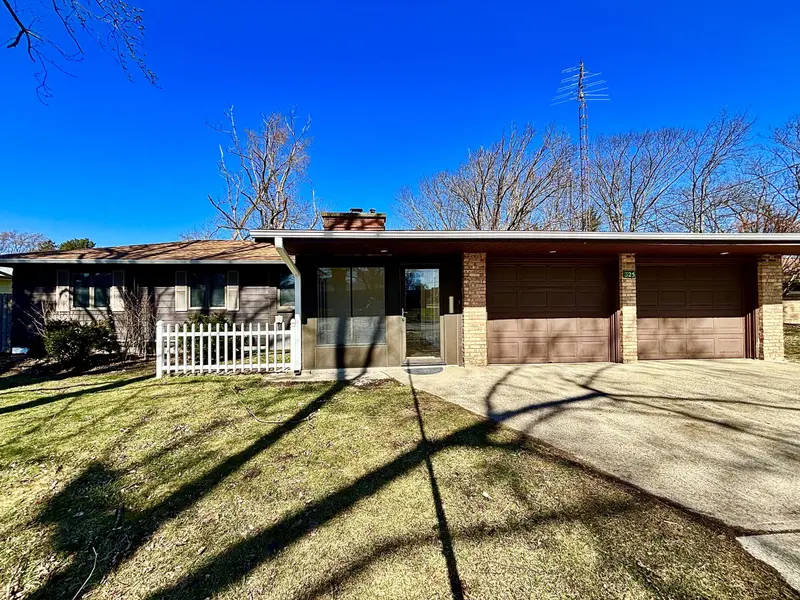 325 Winwood AVE, St. Joseph City, MI 49085