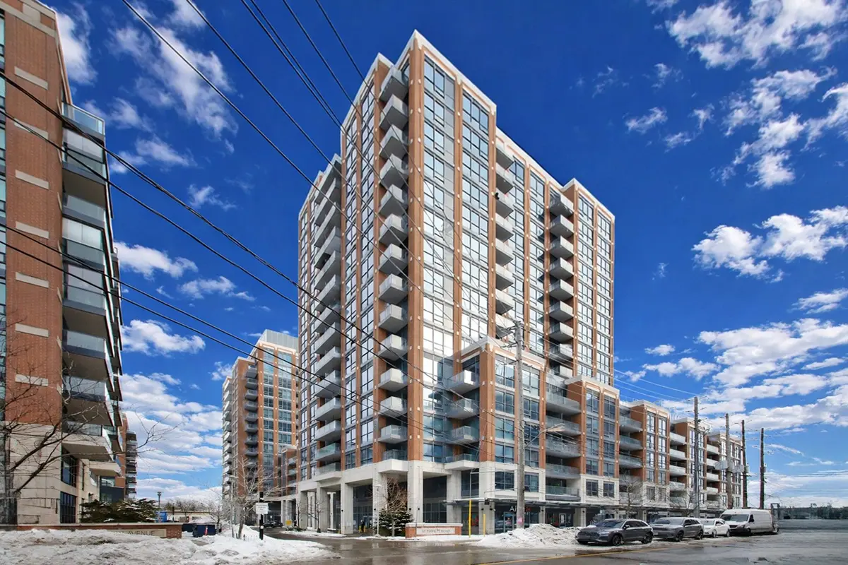 31 Tippett RD #1421, Toronto C06, ON M3H 0C8