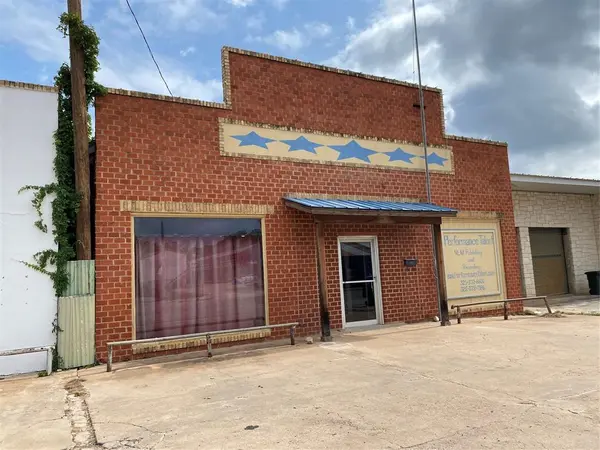 111 E Wallace Highway, San Saba, TX 76877