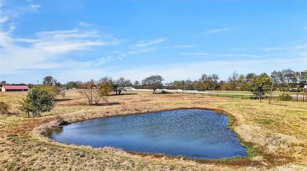 200 Farm Road 412, Clarksville, TX 75426