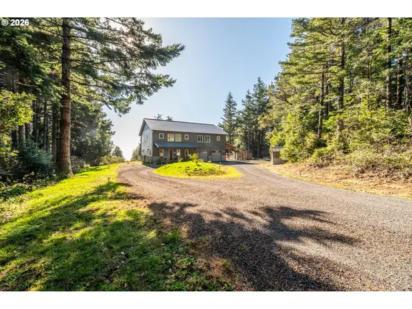 1250 DEADY ST, Port Orford, OR 97465