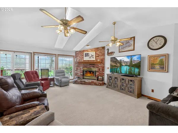 269 BAILEY DR, Roseburg, OR 97471