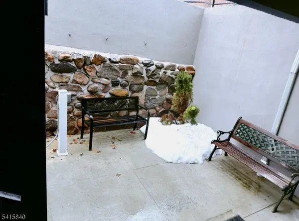 865 Teaneck Rd, Teaneck Twp., NJ 07666